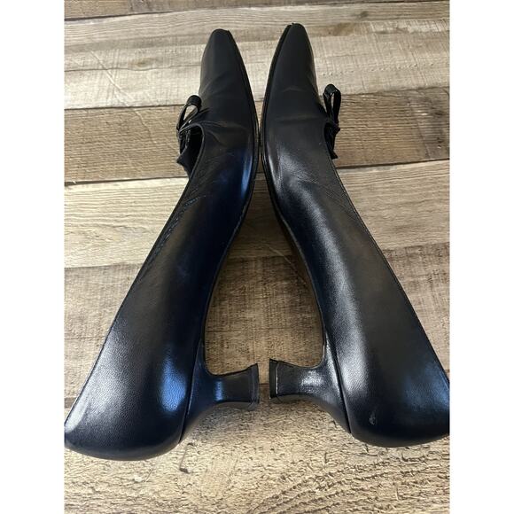 Stuart Weitzman Black Square Toe Black Low Pump with Bow Size 9 1/2 - Picture 5 of 6